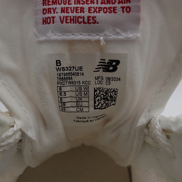 NEW Women's New Balance 327 Suede Sneakers WS327UE Angora/Sea Salt - Picture 8 of 9